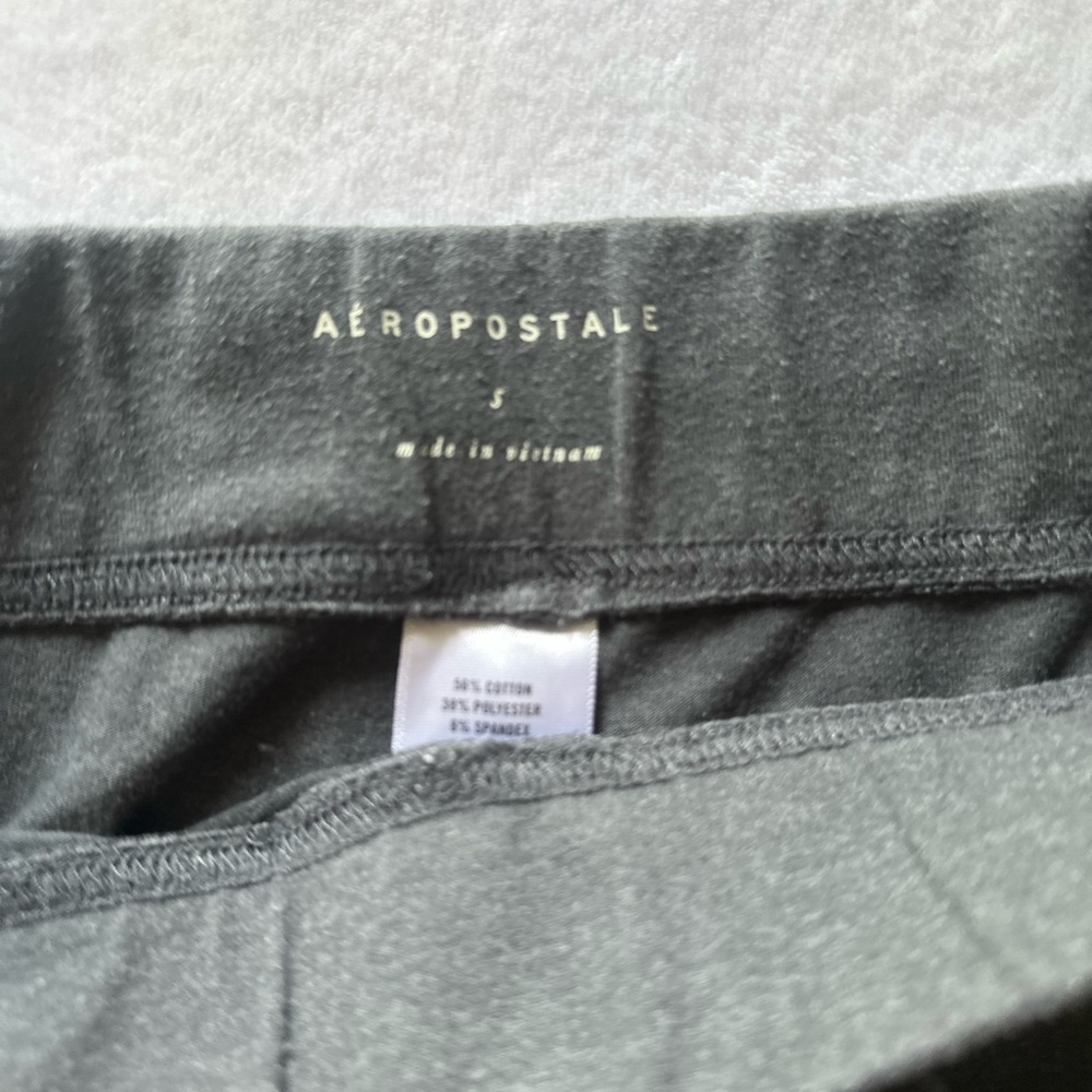 Shorts - Picture 3 of 4
